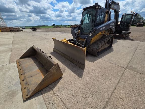 2023 John Deere 333G Equipment Image0