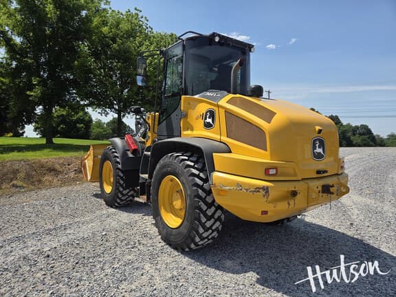Image of John Deere 344P equipment image 4