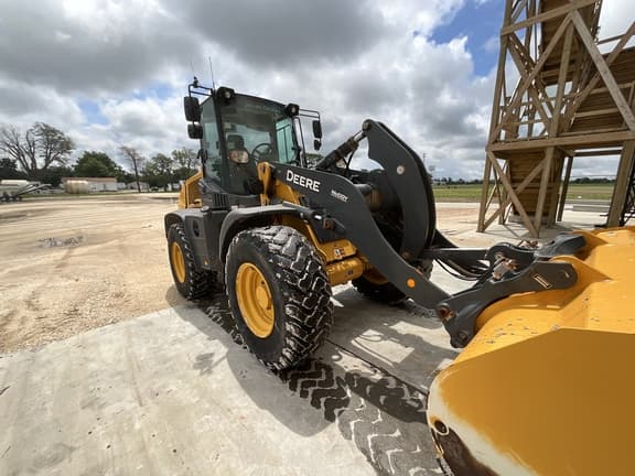 Image of John Deere 344P equipment image 1