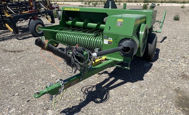 Image of John Deere 348 equipment image 3