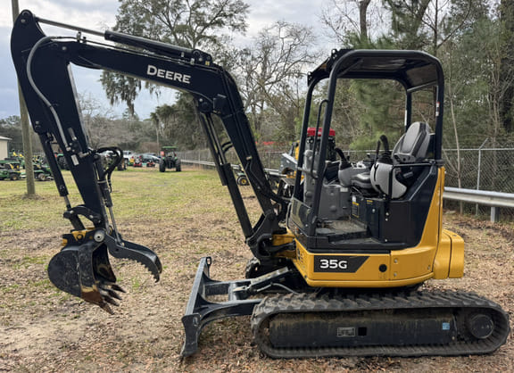 2023 John Deere 35G Equipment Image0