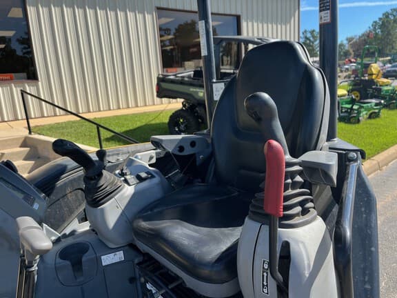 Image of John Deere 35G equipment image 4