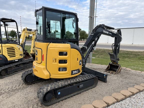 Image of John Deere 35G equipment image 2