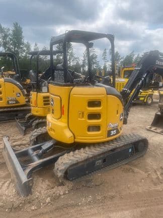 Image of John Deere 35P equipment image 2