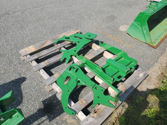 Image of John Deere 375A equipment image 2