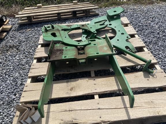Image of John Deere 385A equipment image 4