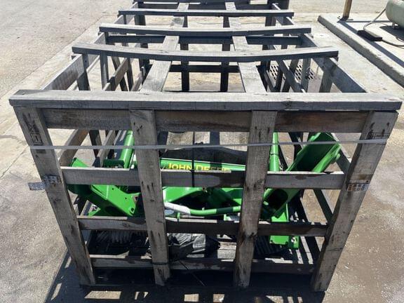 Image of John Deere 400E Primary image