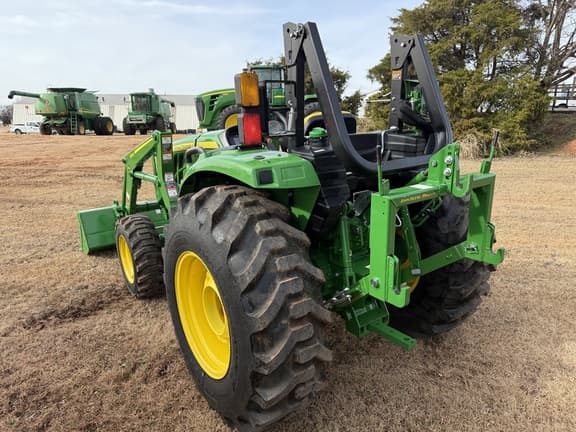 Image of John Deere 4044M equipment image 3