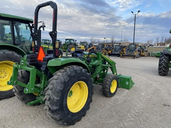 Image of John Deere 4044M equipment image 3