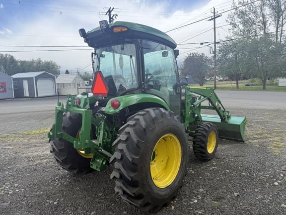 Image of John Deere 4044R equipment image 3