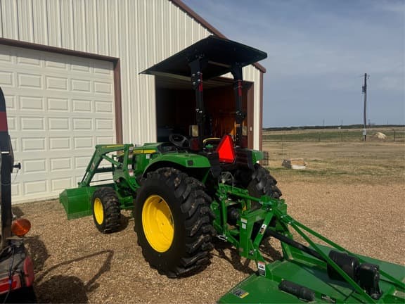 Image of John Deere 4052M equipment image 3