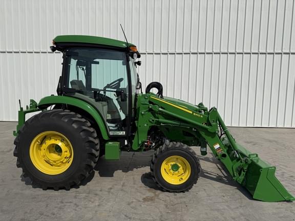 Image of John Deere 4052R Primary image