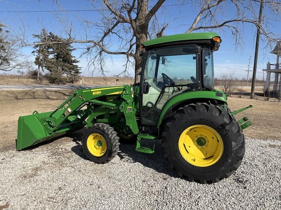 Image of John Deere 4052R equipment image 3