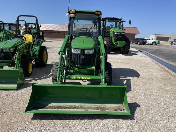 Image of John Deere 4052R equipment image 2