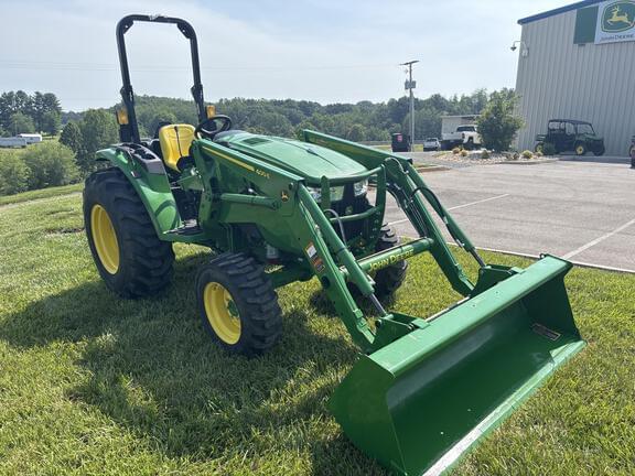 Image of John Deere 4066M equipment image 2