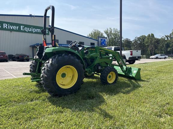 Image of John Deere 4066M equipment image 1