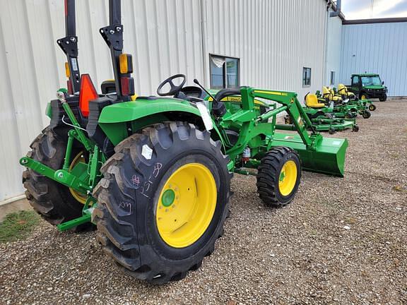 Image of John Deere 4066M equipment image 3