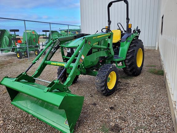 Image of John Deere 4066M equipment image 1