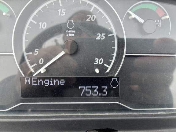 Image of John Deere 4066M equipment image 2