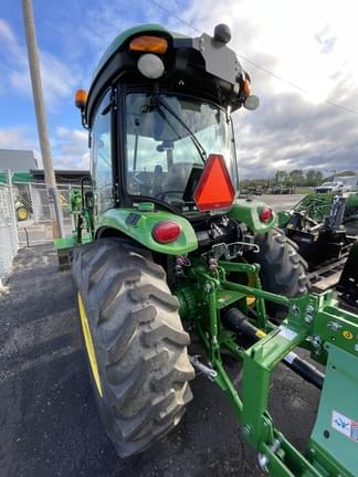 Image of John Deere 4066R equipment image 1