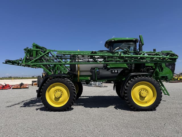 Image of John Deere 408R equipment image 1