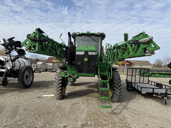 Image of John Deere 410R equipment image 1