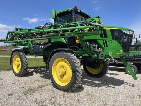 Image of John Deere 410R Primary image