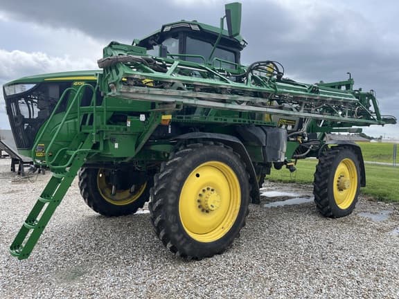 Image of John Deere 410R equipment image 2
