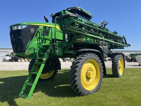Image of John Deere 410R Primary image
