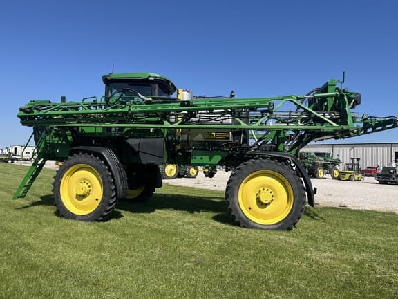 Image of John Deere 410R equipment image 3