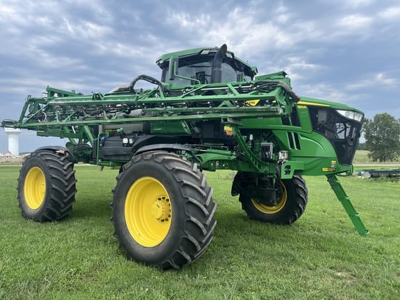 2023 John Deere 410R Equipment Image0