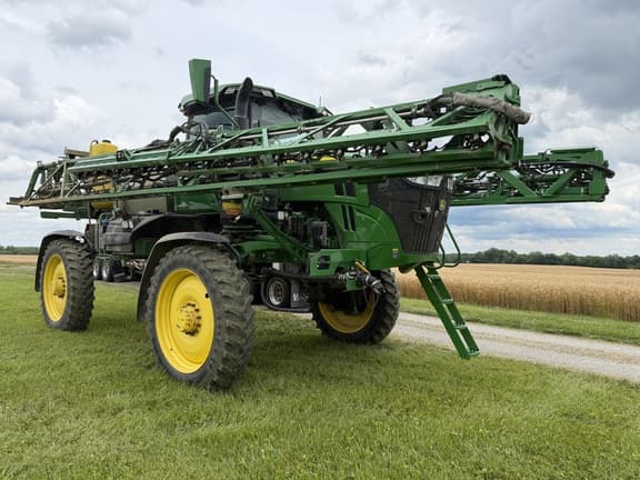 Image of John Deere 410R Primary image