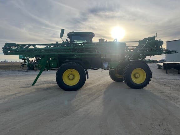 Image of John Deere 410R equipment image 2