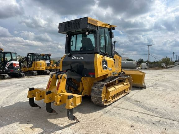 Image of John Deere 450P equipment image 4