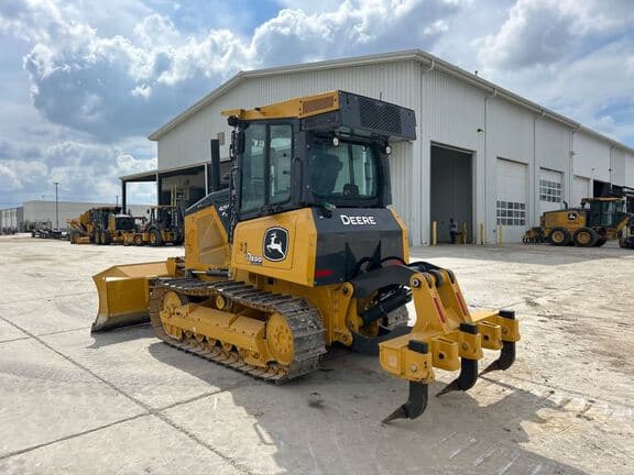 Image of John Deere 450P equipment image 2