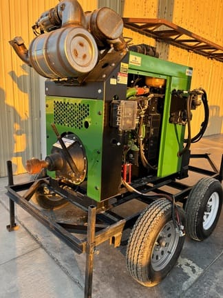 2023 John Deere 4T125 Equipment Image0