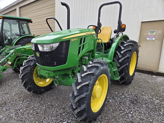 2023 John Deere 5050E Equipment Image0