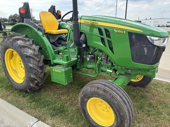 Image of John Deere 5050E Primary image