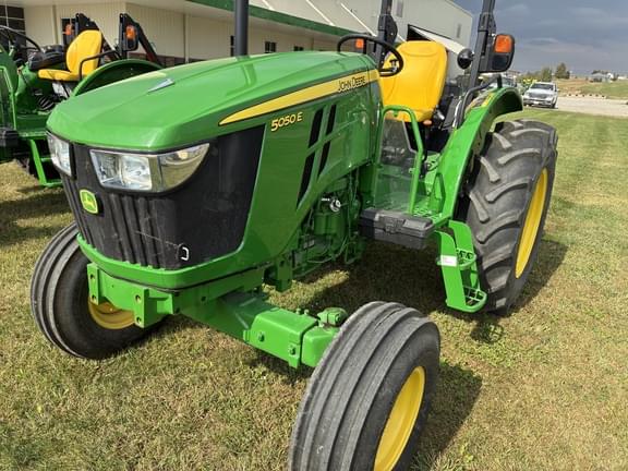 Image of John Deere 5050E Primary image