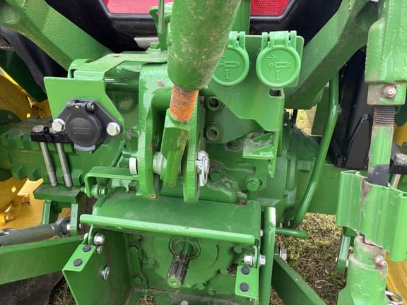 Image of John Deere 5050E equipment image 4