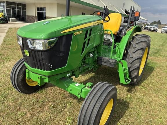 Image of John Deere 5050E Primary image