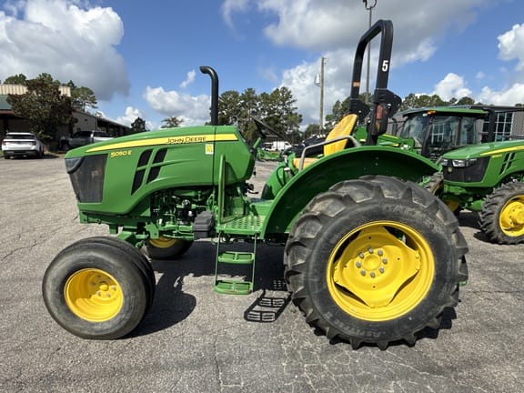 2023 John Deere 5050E Equipment Image0
