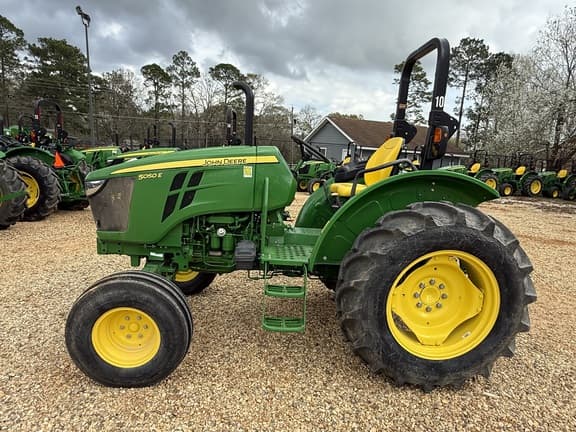 Image of John Deere 5050E Primary image