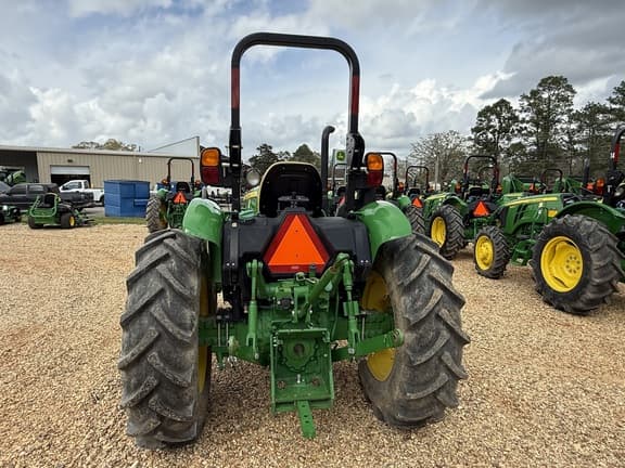 Image of John Deere 5050E equipment image 4