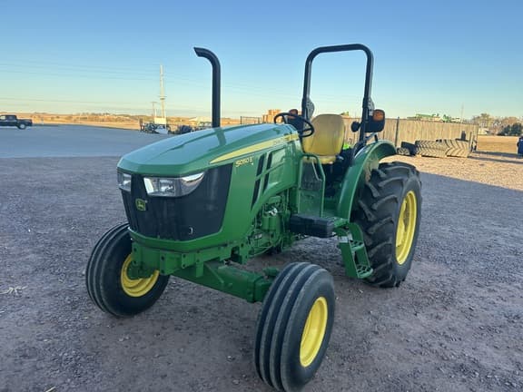 Image of John Deere 5050E equipment image 1