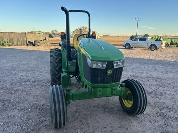 Image of John Deere 5050E equipment image 4