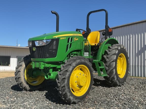 Image of John Deere 5050E equipment image 1