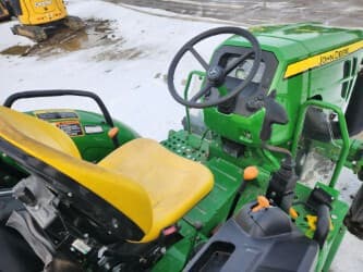 Image of John Deere 5060E equipment image 2