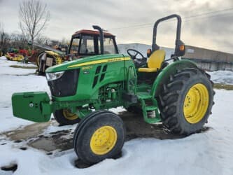 Image of John Deere 5060E equipment image 1