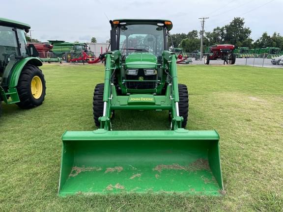 Image of John Deere 5060E equipment image 4